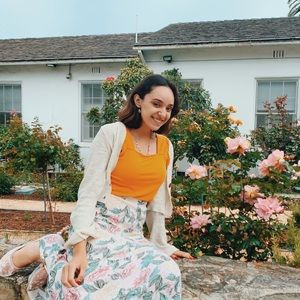 Meet your Posher, Sakaya